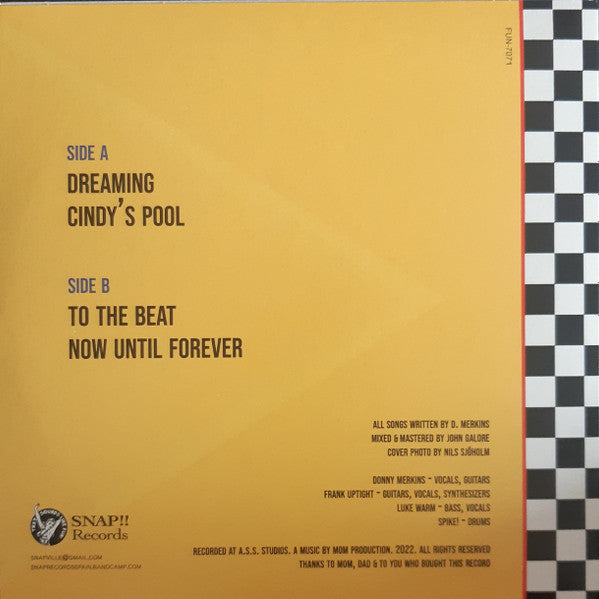 MOM! : Fun 'N Games (7",33 ⅓ RPM,EP,Stereo)